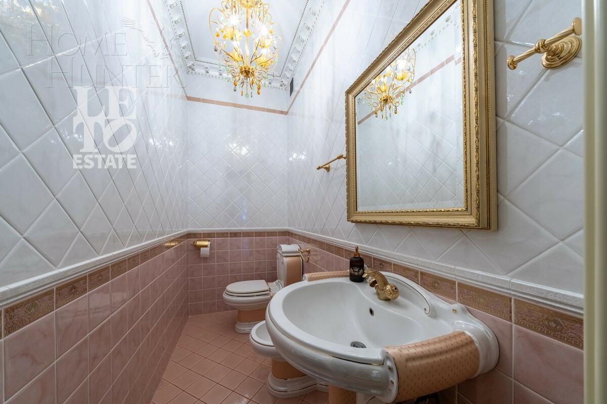 3-этажный коттедж 1 176.8 м² с отделкой