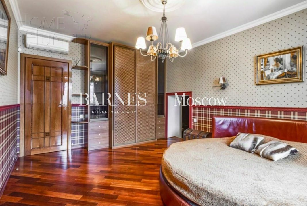 2-этажный коттедж 460 м² с отделкой