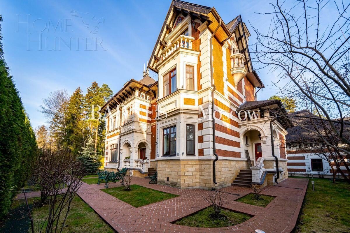 2-этажный коттедж 365 м² с отделкой