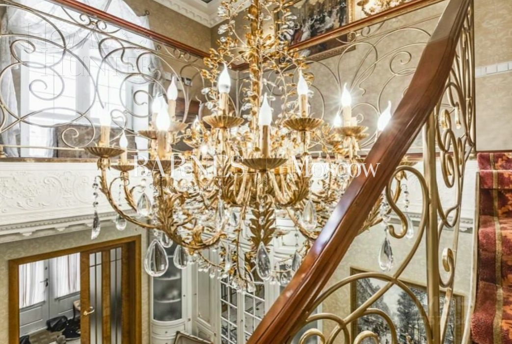 2-этажный коттедж 460 м² с отделкой