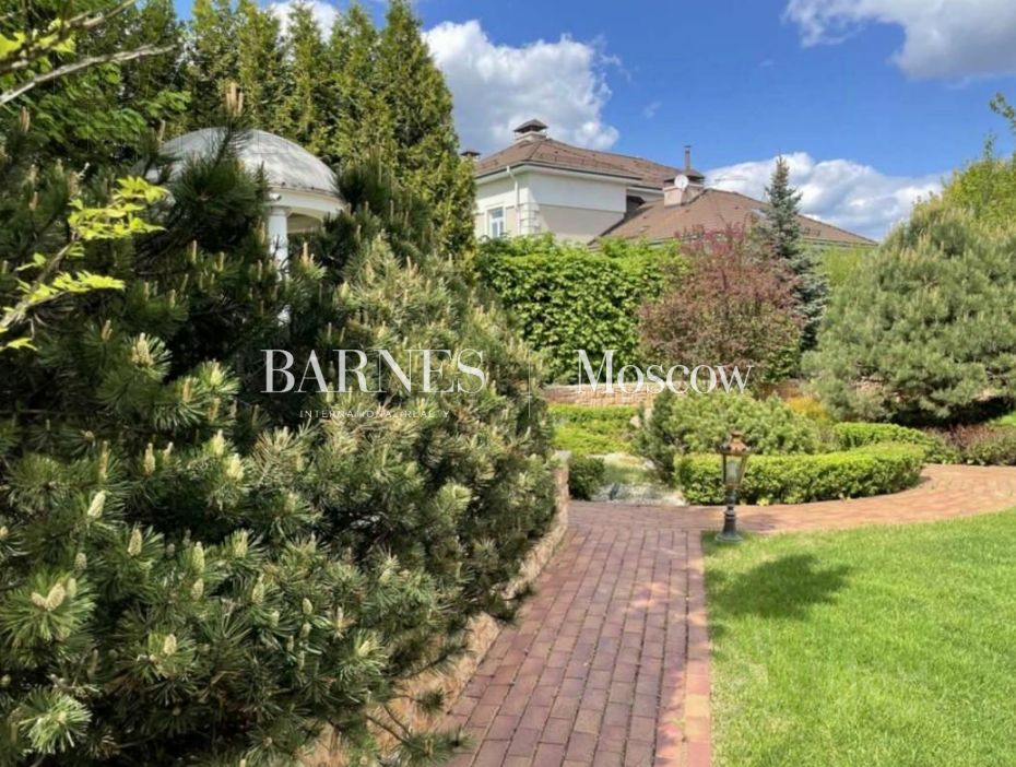 2-этажный коттедж 460 м² с отделкой