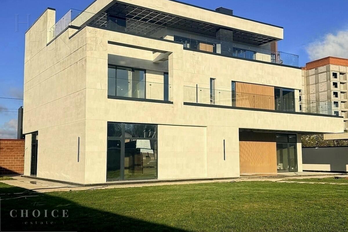 КОТТЕДЖ 630 м² с отделкой