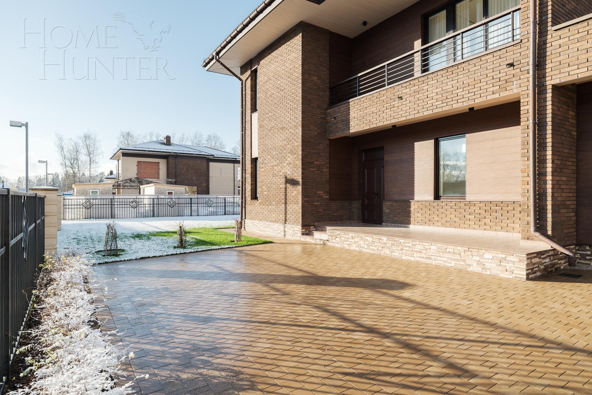 2-этажный коттедж 352 м² с отделкой