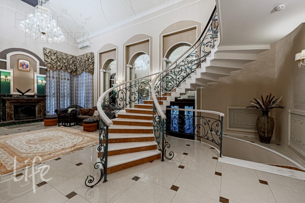 2-этажный коттедж 565 м² с отделкой