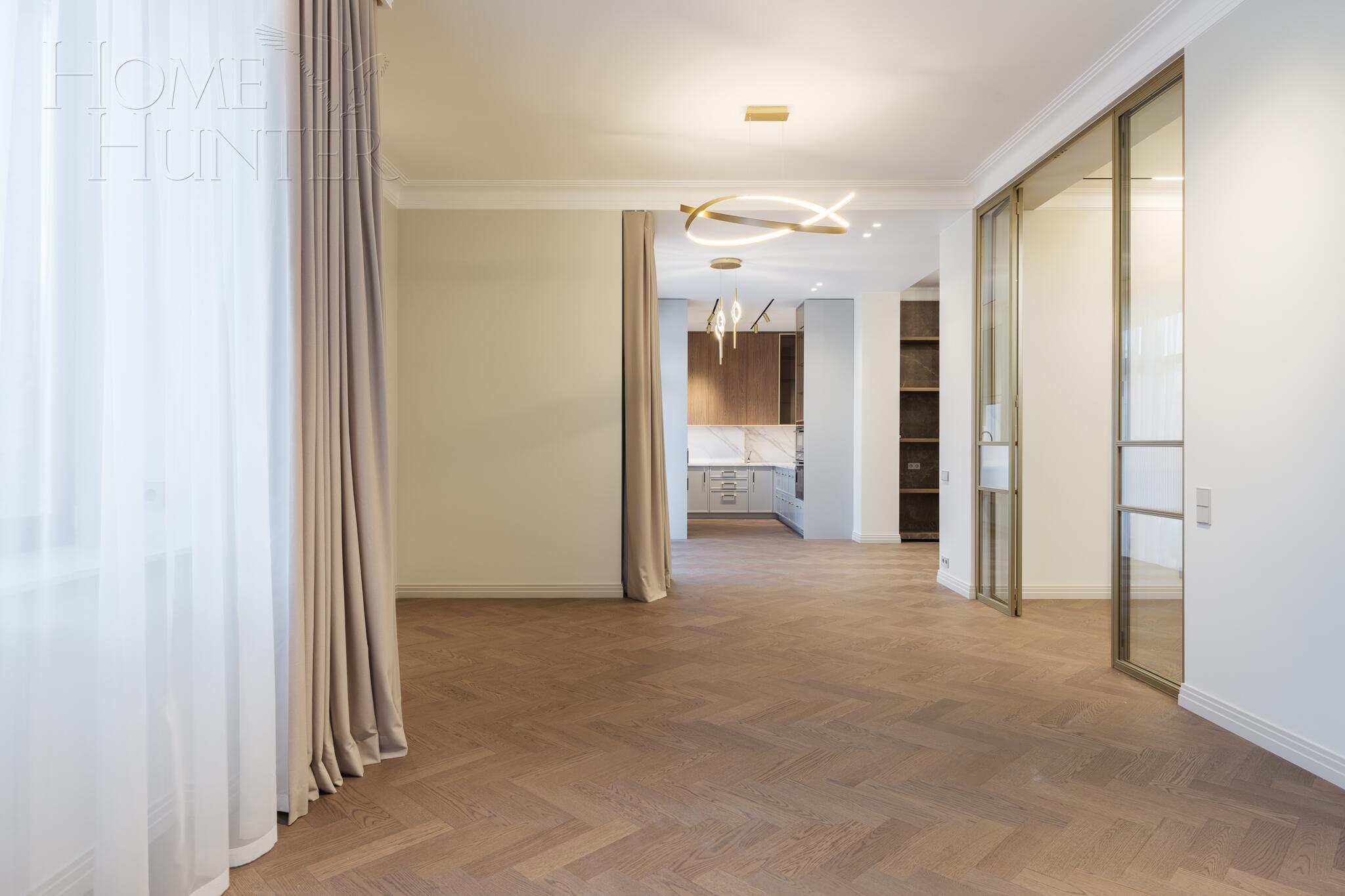 2-этажный коттедж 352 м² с отделкой