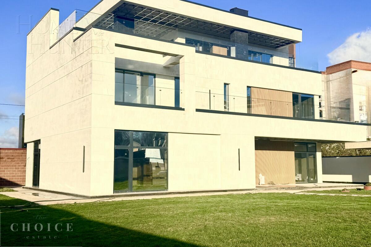 КОТТЕДЖ 630 м² с отделкой