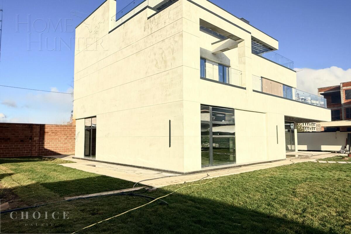 КОТТЕДЖ 630 м² с отделкой