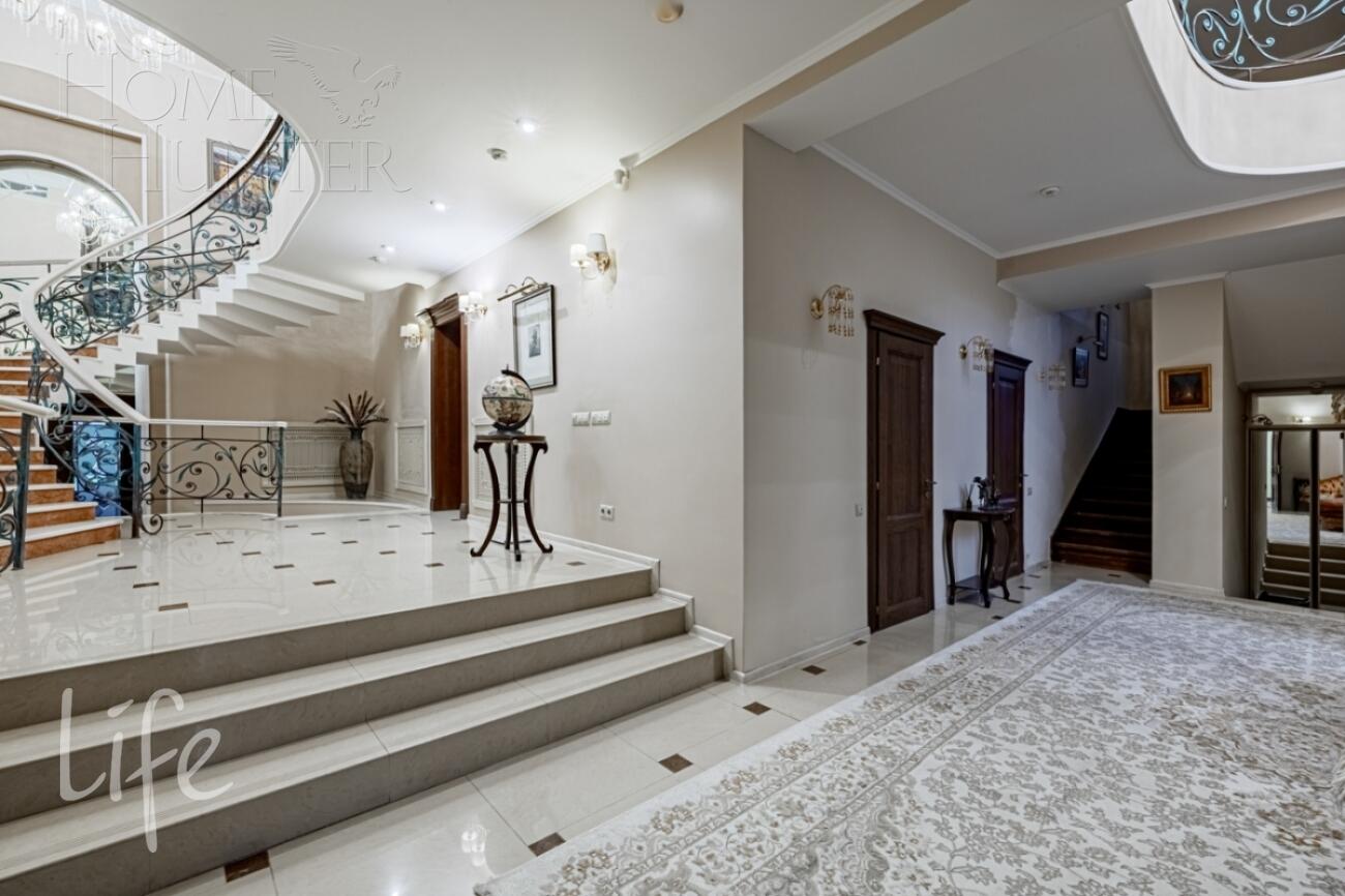 2-этажный коттедж 565 м² с отделкой