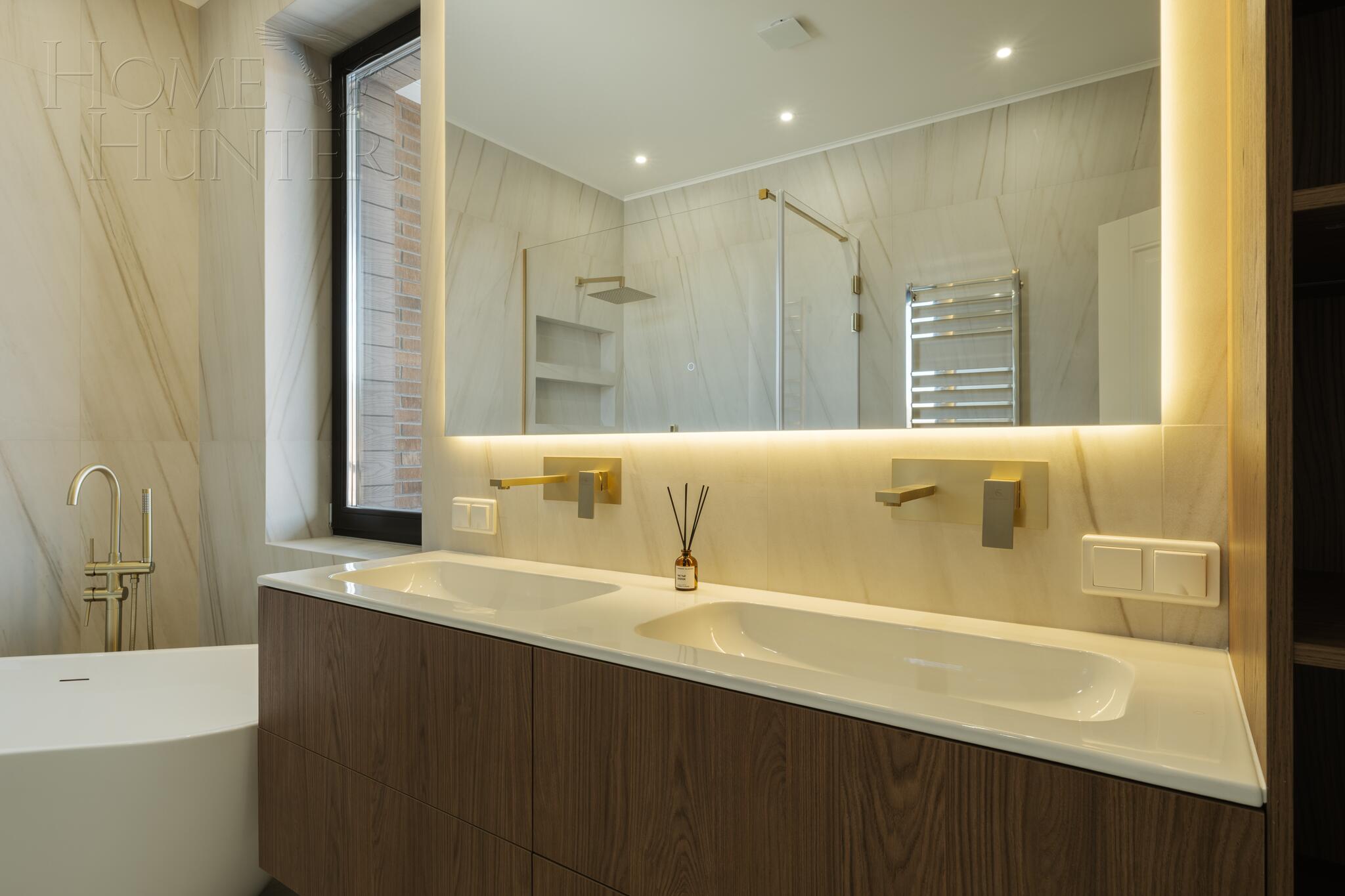 2-этажный коттедж 330 м² с отделкой