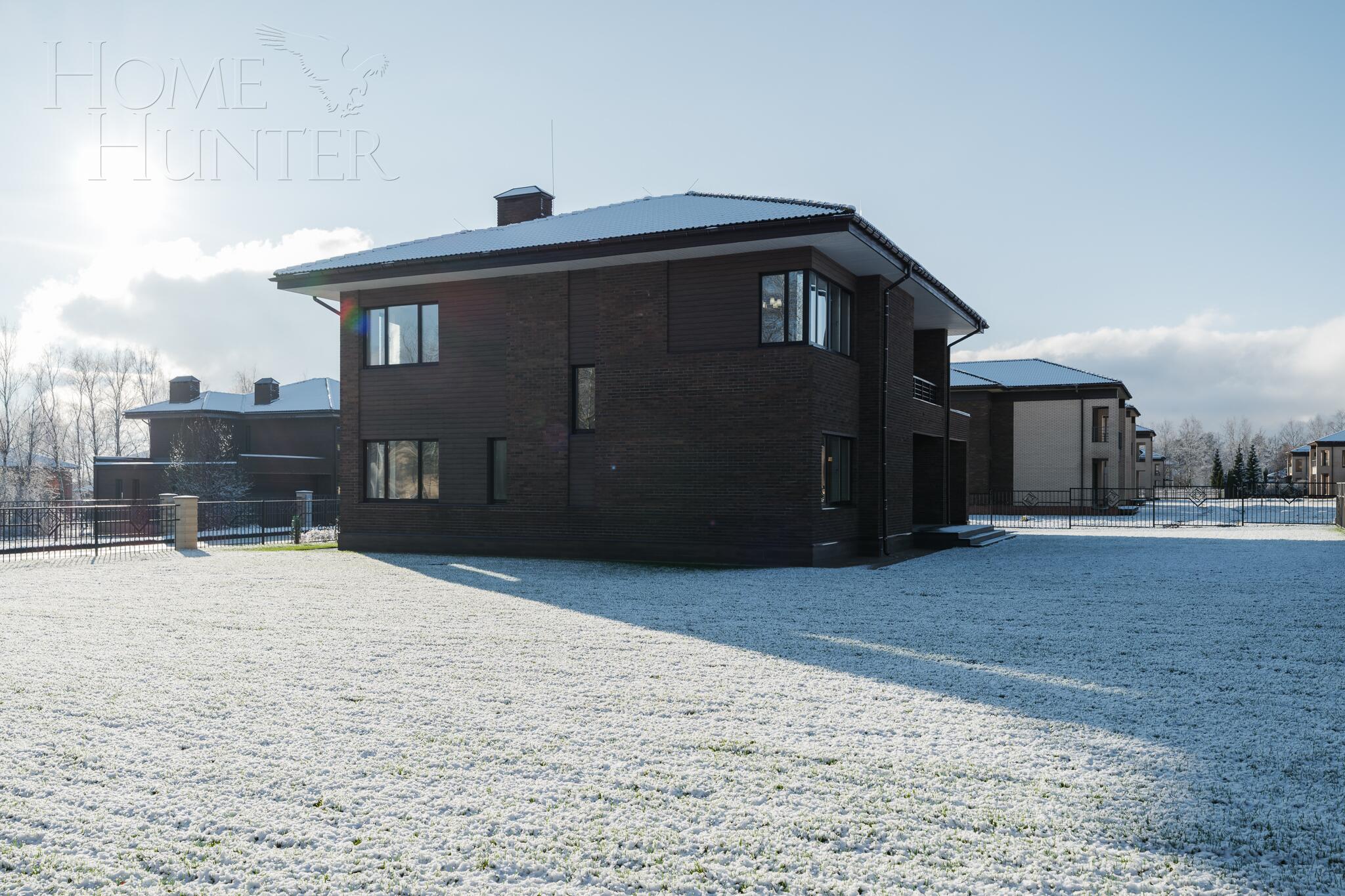 2-этажный коттедж 330 м² с отделкой