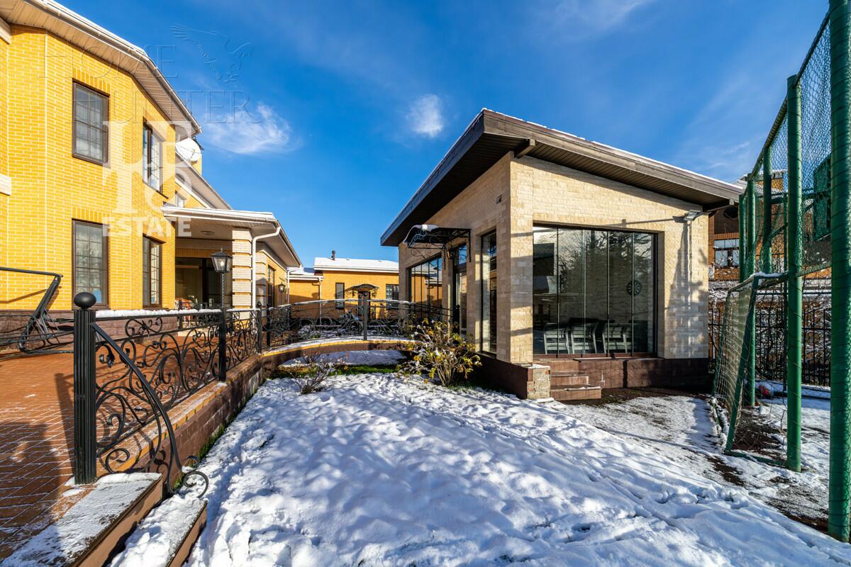 2-этажный коттедж 530 м² с отделкой