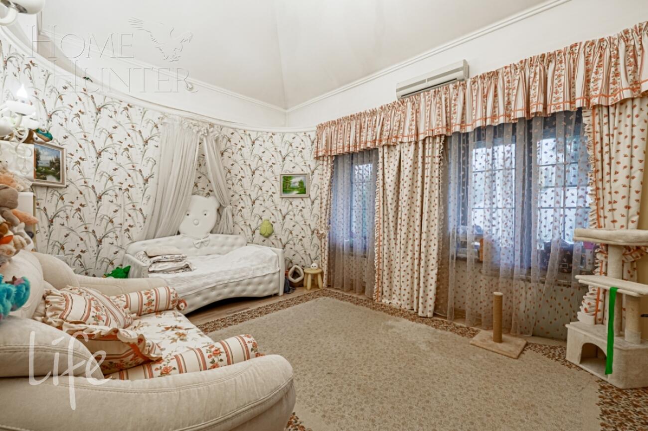 2-этажный коттедж 565 м² с отделкой