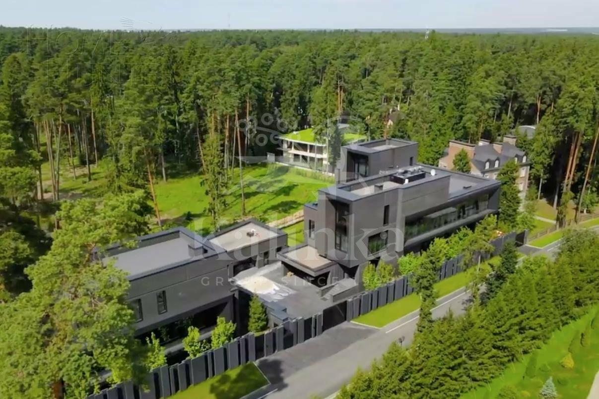 3-этажный коттедж 1 848 м² с отделкой