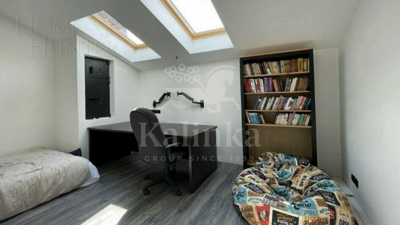 3-этажный таунхаус 290 м² с отделкой