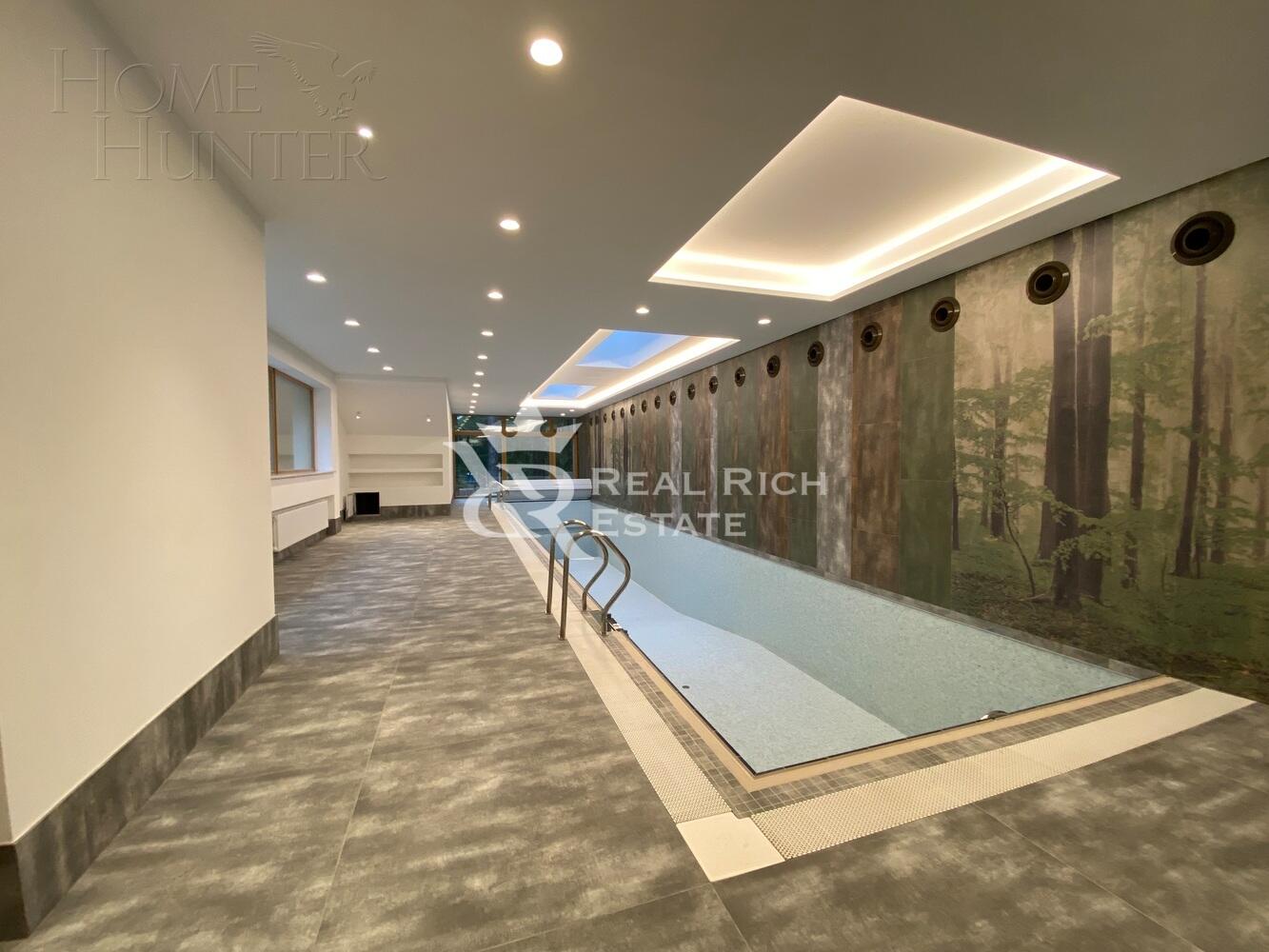 2-этажный коттедж 1 330 м² с отделкой