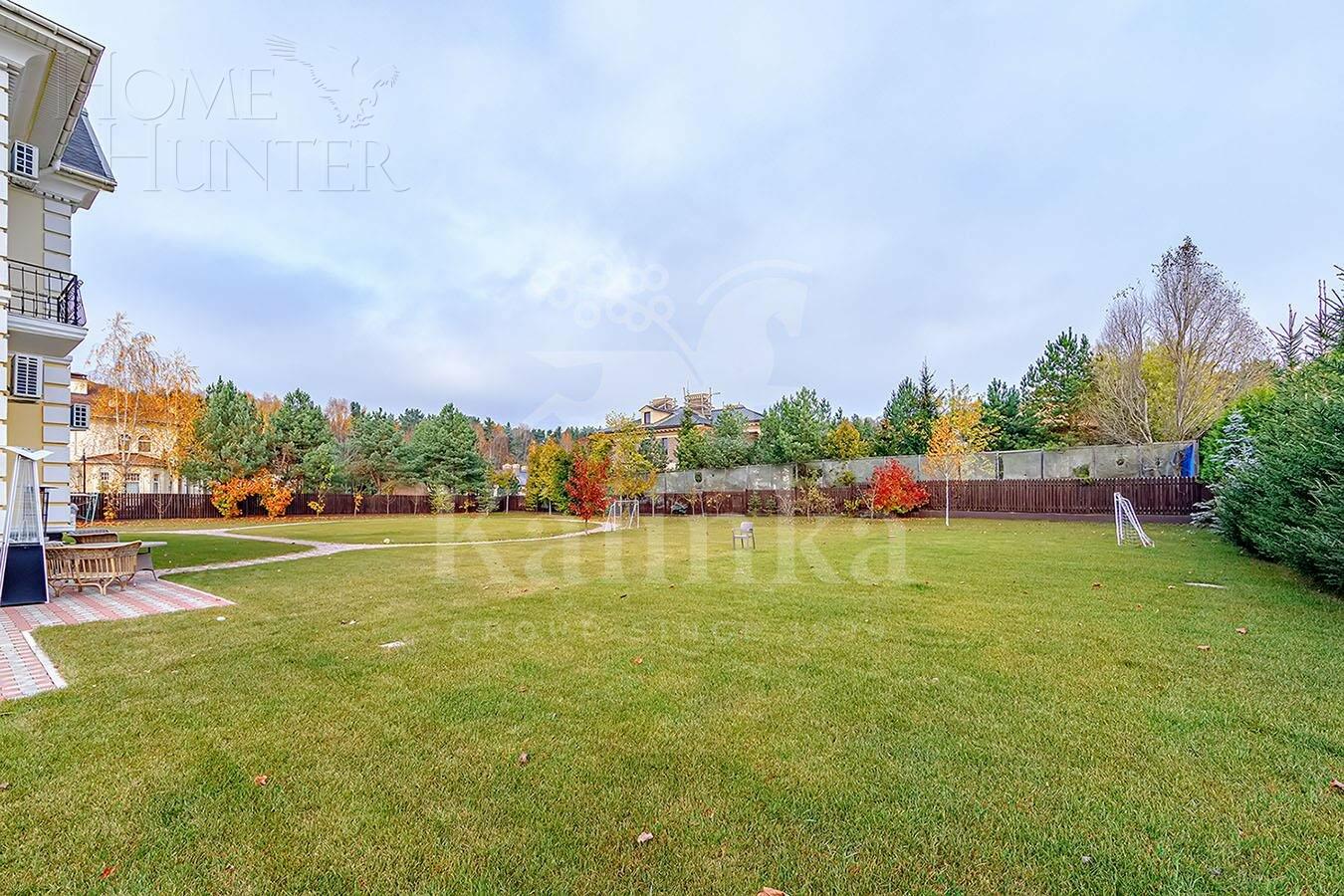 2-этажный коттедж 733 м² с отделкой