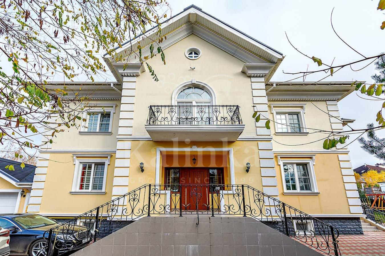 2-этажный коттедж 733 м² с отделкой