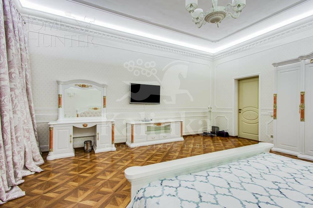 2-этажный коттедж 733 м² с отделкой