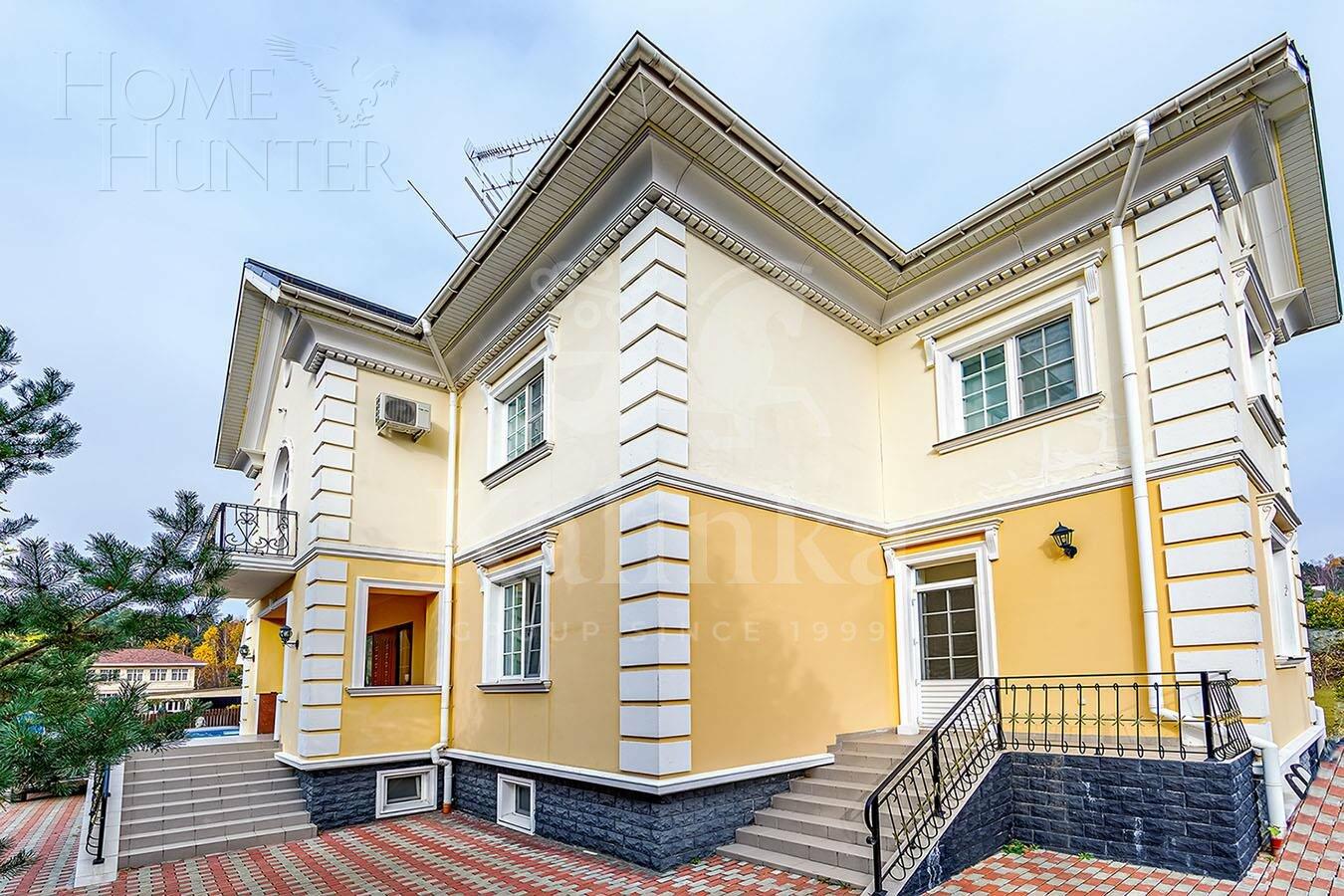 2-этажный коттедж 733 м² с отделкой