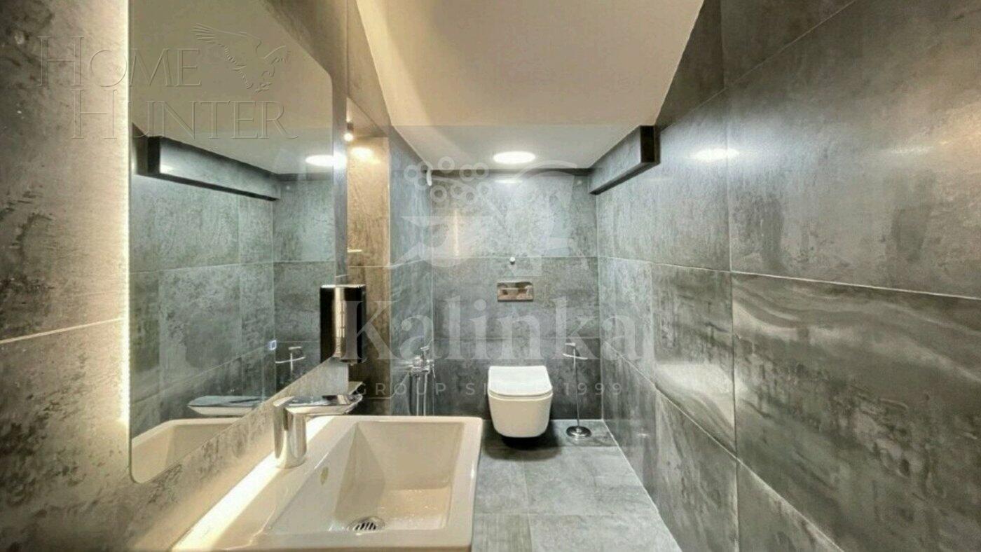 3-этажный таунхаус 290 м² с отделкой