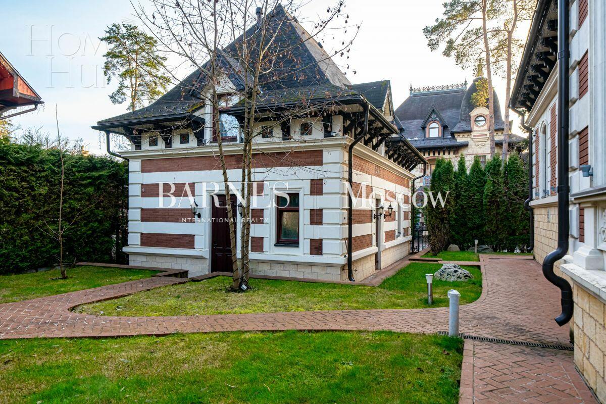 2-этажный коттедж 365 м² с отделкой