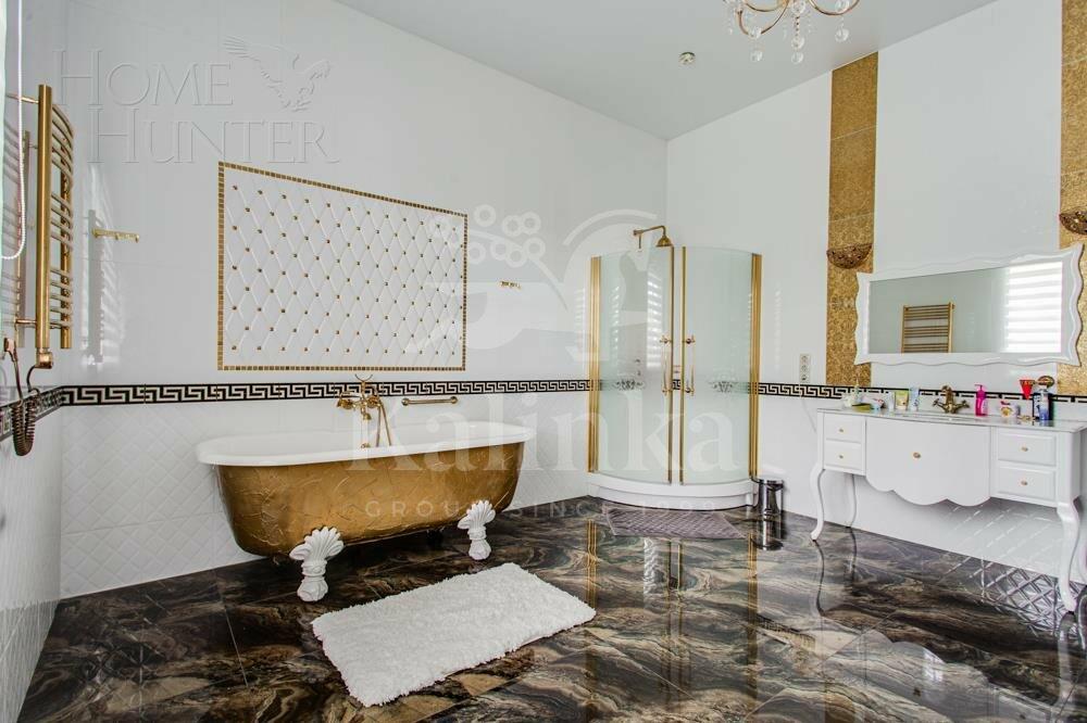 2-этажный коттедж 733 м² с отделкой