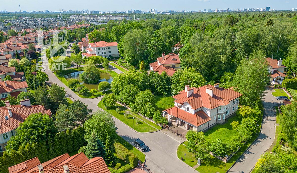 2-этажный коттедж 495 м² с отделкой