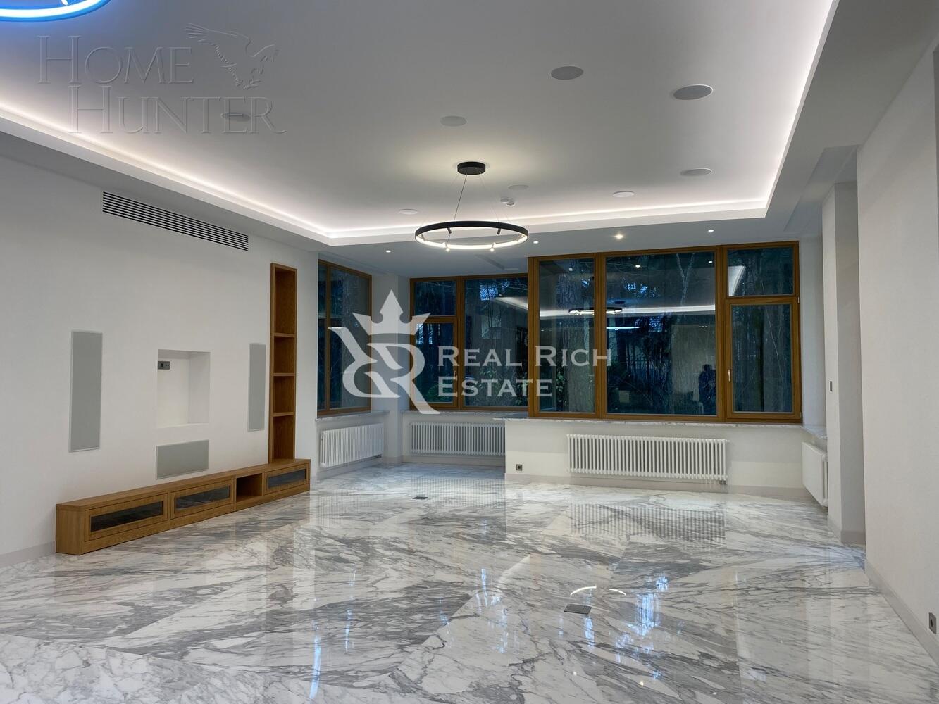 2-этажный коттедж 1 330 м² с отделкой