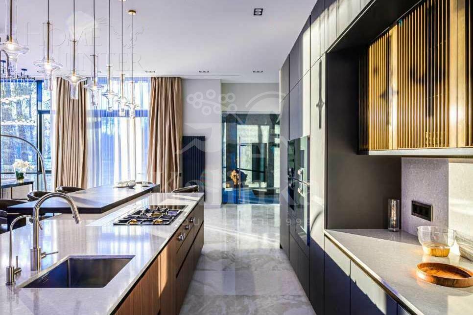 3-этажный коттедж 1 848 м² с отделкой