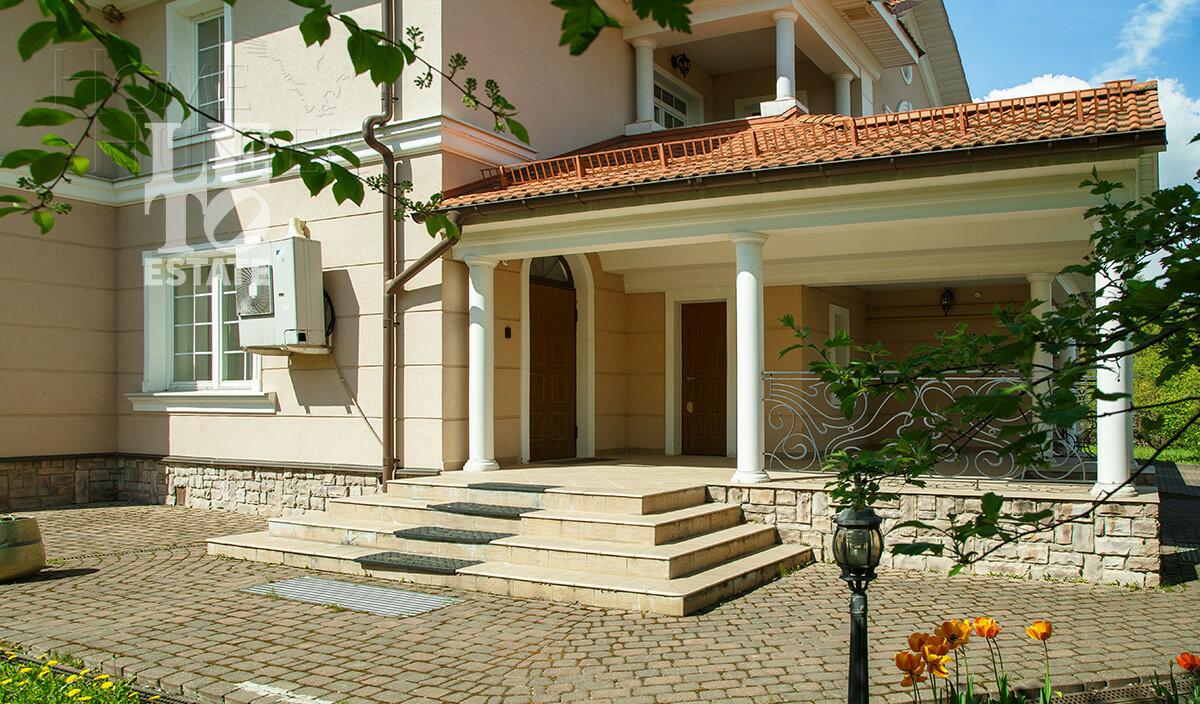 2-этажный коттедж 495 м² с отделкой