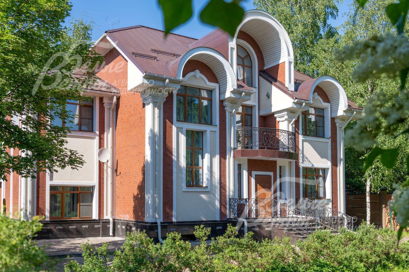 2-этажный коттедж 468.5 м² с отделкой