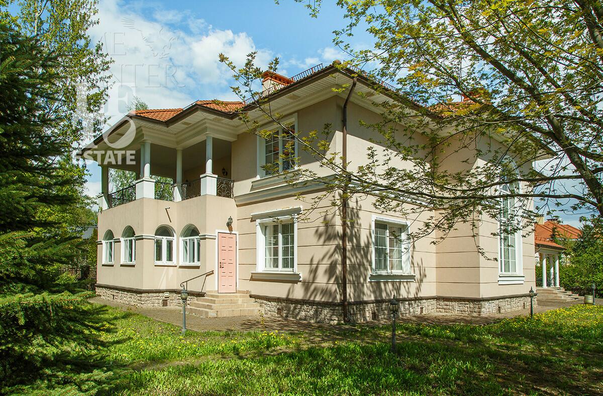 2-этажный коттедж 495 м² с отделкой