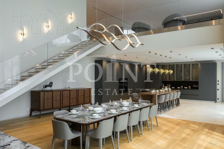 3-этажный коттедж 3 241.9 м² с отделкой