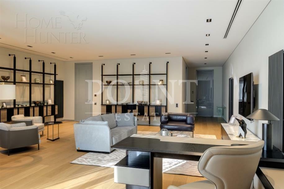 3-этажный коттедж 3 241.9 м² с отделкой