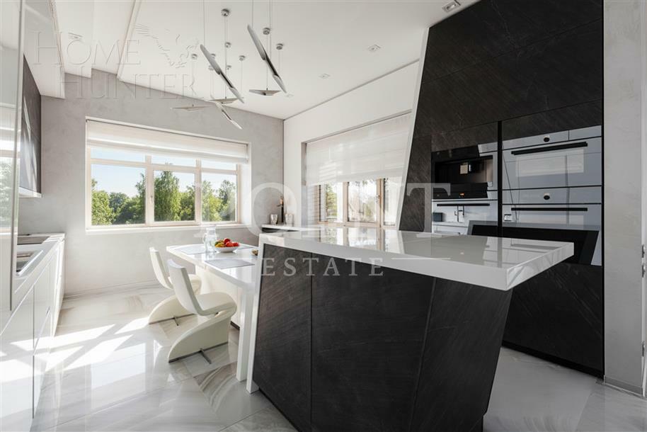 2-этажный коттедж 700 м² с отделкой