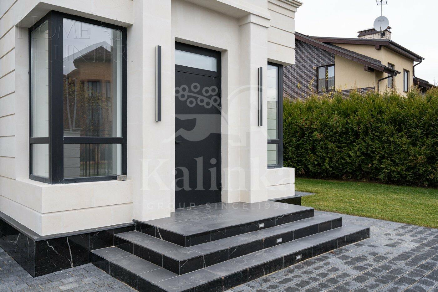 2-этажный коттедж 275 м² с отделкой