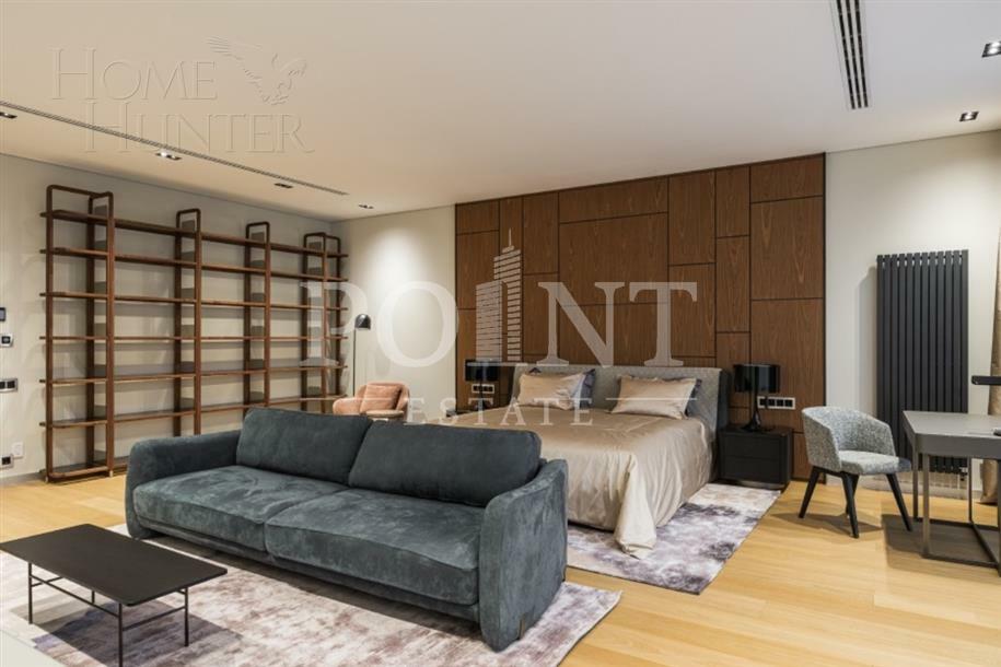 3-этажный коттедж 3 241.9 м² с отделкой