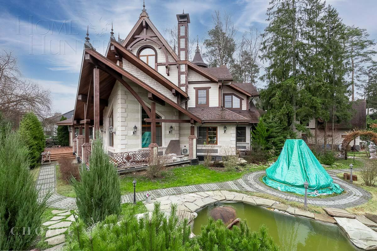 3-этажный коттедж 620 м² с отделкой