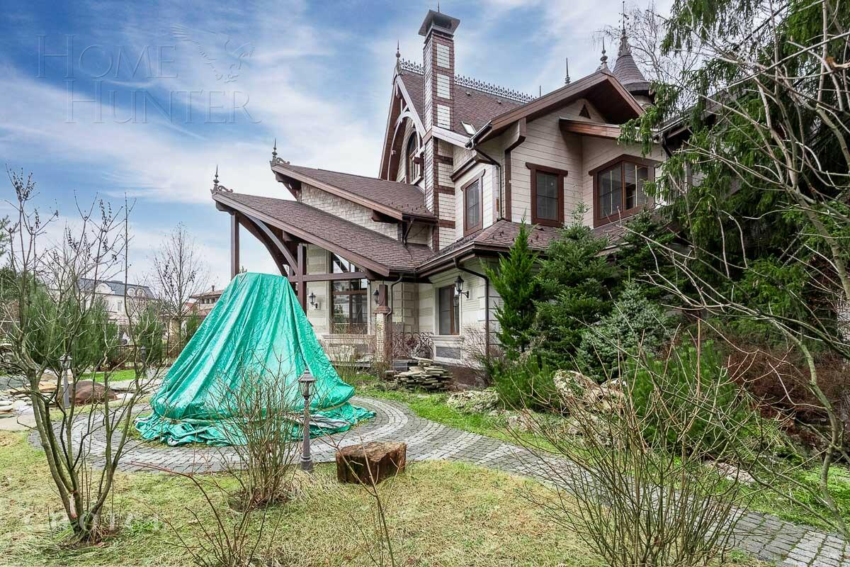 3-этажный коттедж 620 м² с отделкой