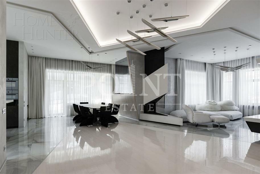 2-этажный коттедж 700 м² с отделкой