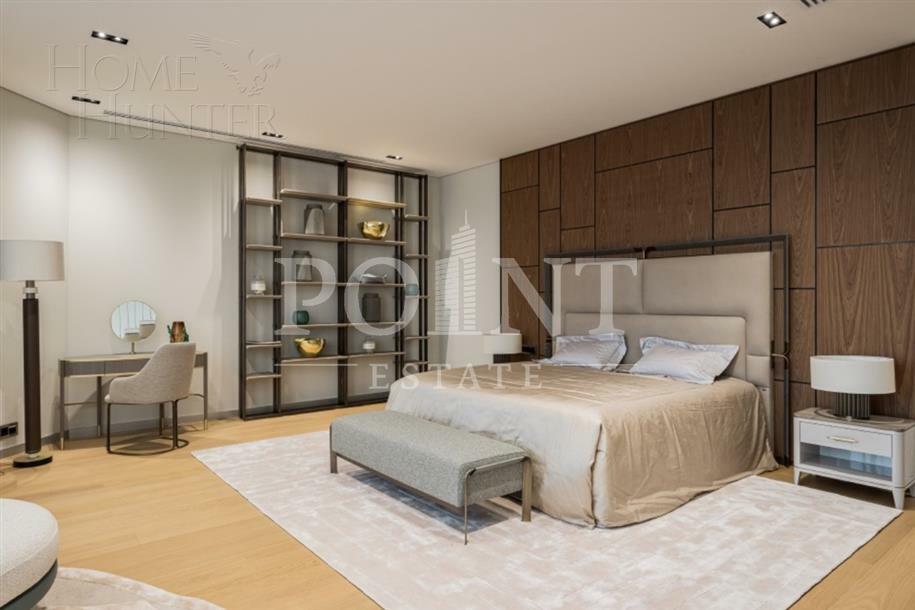 3-этажный коттедж 3 241.9 м² с отделкой