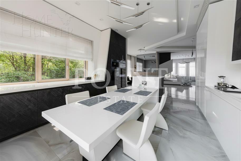 2-этажный коттедж 700 м² с отделкой