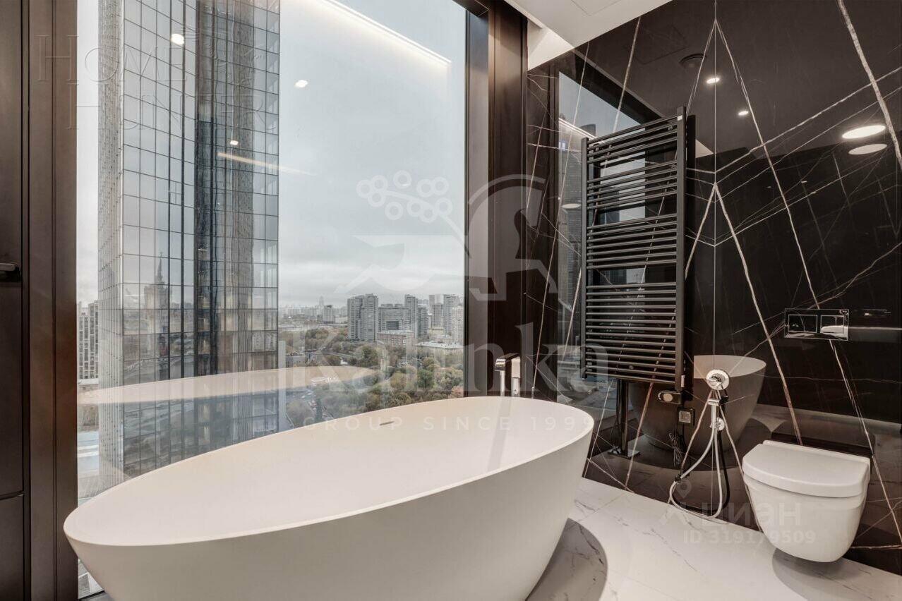 4-КОМН. КВАРТИРА С ОТДЕЛКОЙ 132 М² НА 16 ЭТАЖЕ