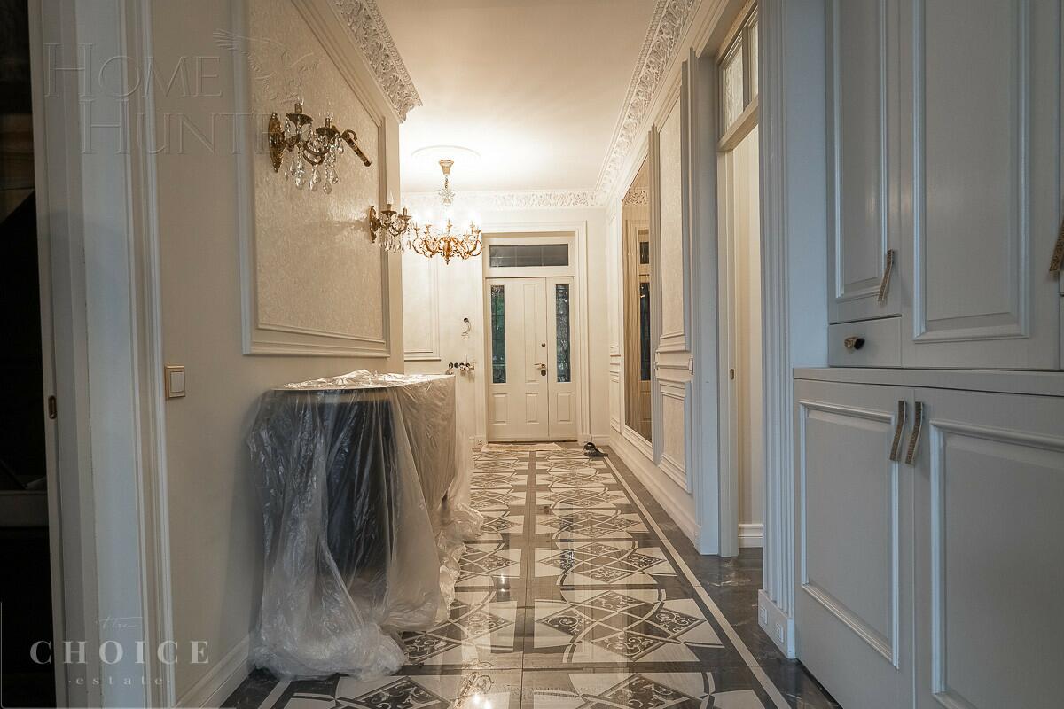 3-этажный коттедж 620 м² с отделкой