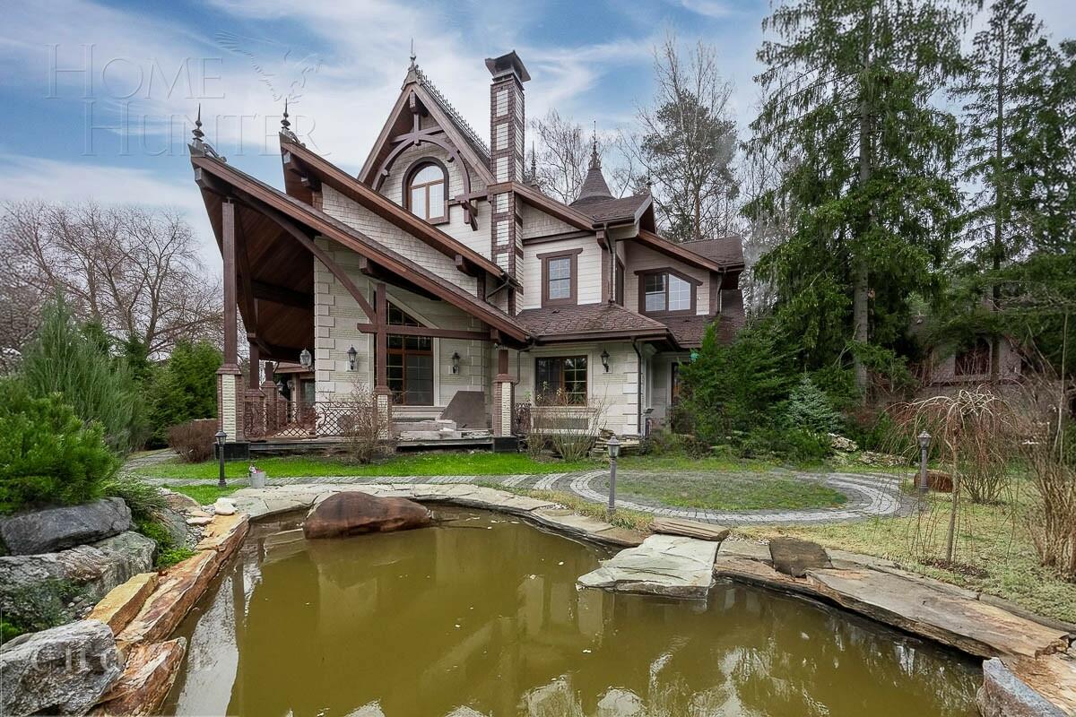 3-этажный коттедж 620 м² с отделкой