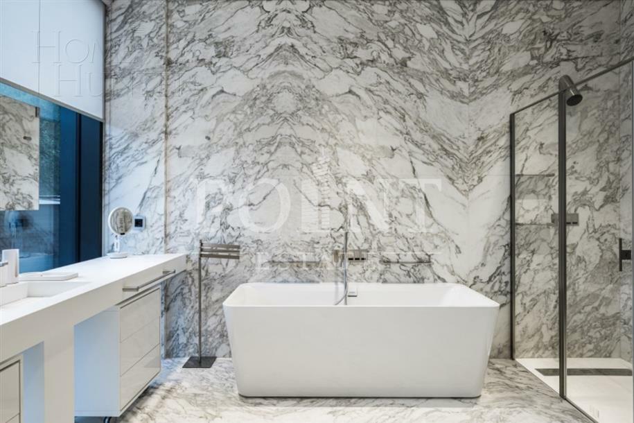 3-этажный коттедж 3 241.9 м² с отделкой