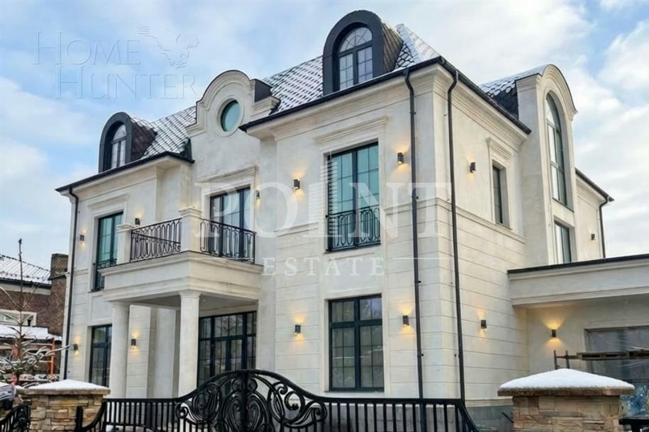 2-этажный коттедж 600 м² с отделкой