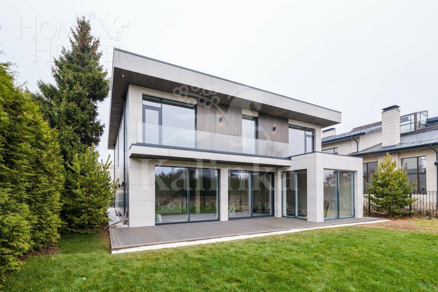 2-этажный коттедж 470 м² без отделки