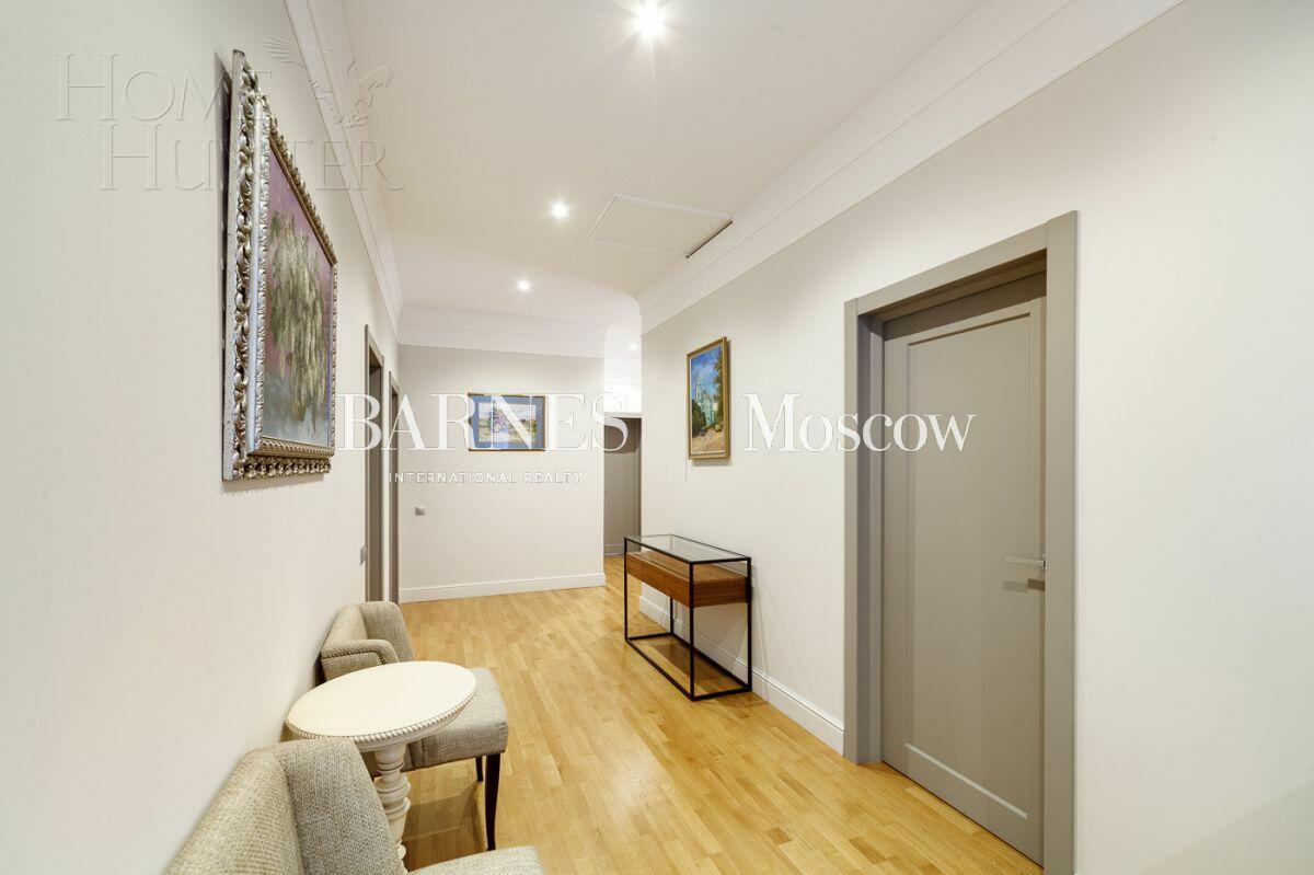 2-этажный коттедж 570 м² с отделкой