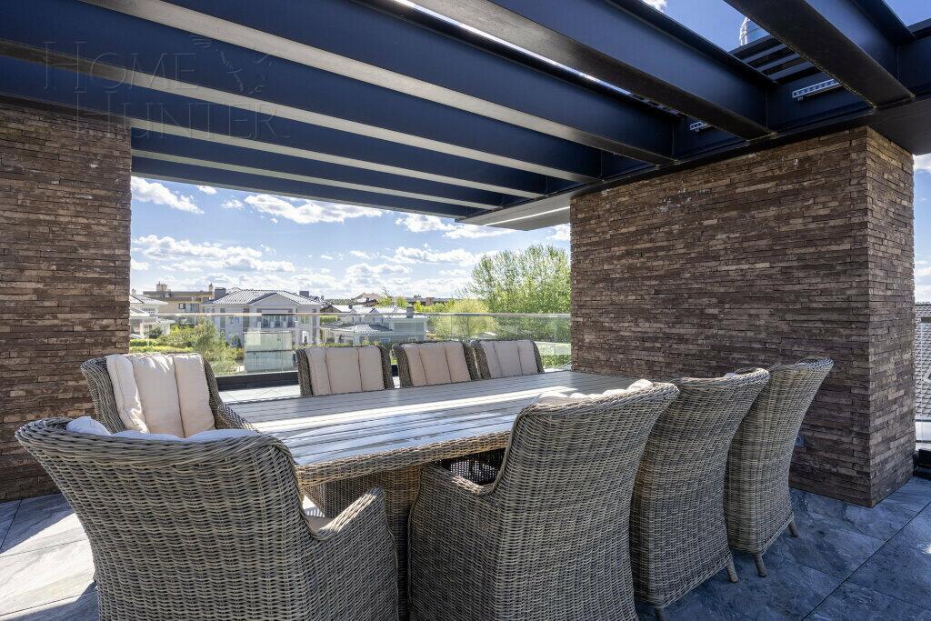 3-этажный коттедж 550 м² с отделкой